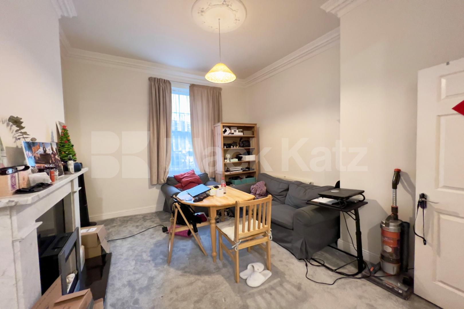 Unique, spacious one bedroom flat in the heart of Pimlico Tachbrook Street, Pimlico
